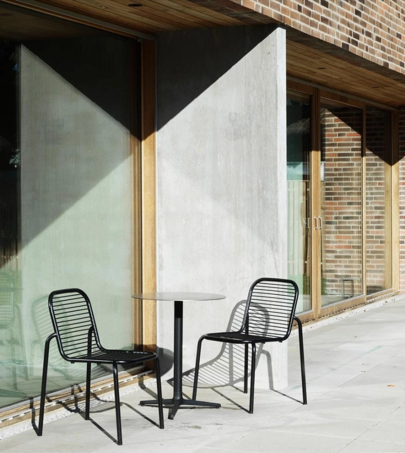 2024_Vig_Chair_Black_Allez_Table_3L_Stainless_Steel.jpg