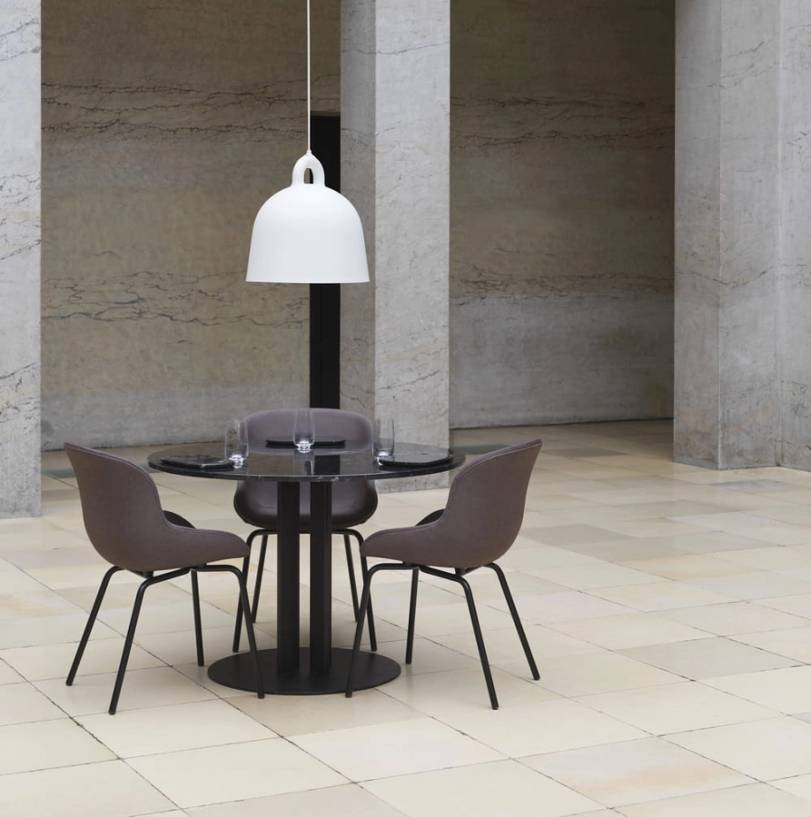 2021_Scala_Table_H75_Ø110cm_Marble_Black_Hyg_Dining_Chair_02.jpg