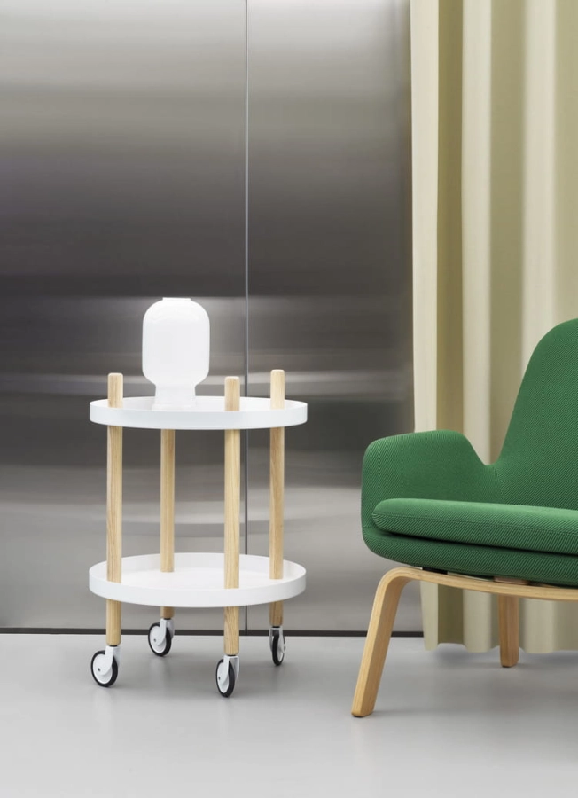 2020_Block_Table_Ø45_White_Era_Lounge_Chair_Oak_Oceanic_OOC03_01.jpg