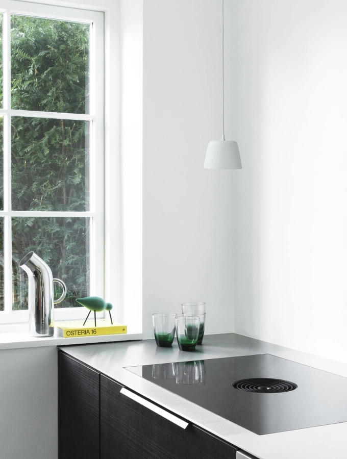 2022_Tub_Lamp_Ø13_White.jpg