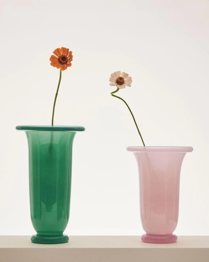 Empire Vase L green with dark green rim_Empire Vase M light pink with pink base.jpg