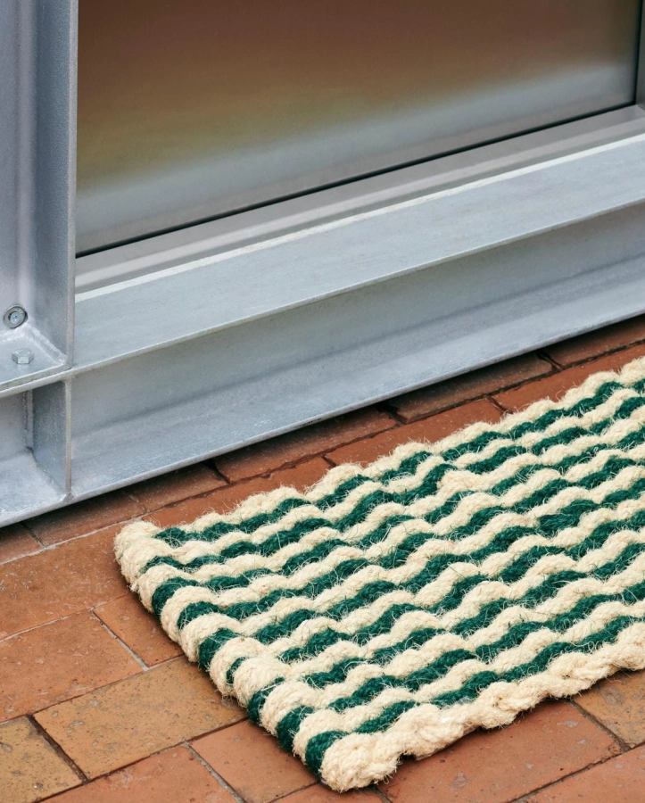 Coco Door Mat Stripe Wave dark green and white 01.jpg