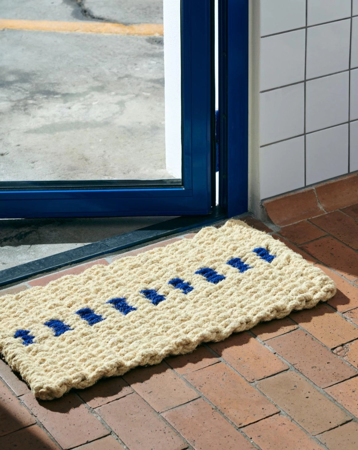 Coco Door Mat Dot white and blue.jpg