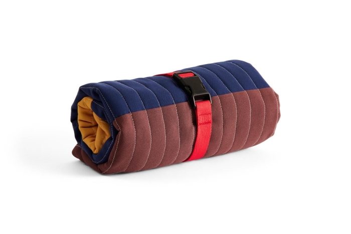AE932-A780-AS31_HAY Dogs Travel Blanket 80x80 multi colour quilted.jpg