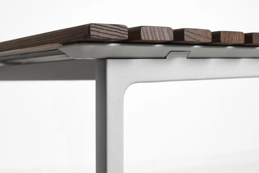 AE467-E230-AP42_Traverse Table L190xW83xH74 heat treated oiled ash_detail 02.jpg