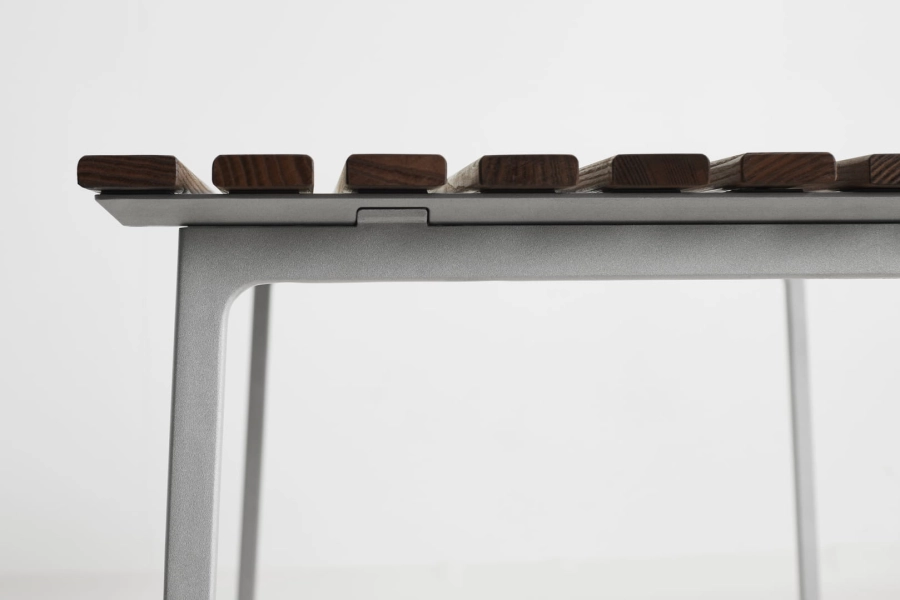 AE467-E230-AP42_Traverse Table L190xW83xH74 heat treated oiled ash_detail 01.jpg