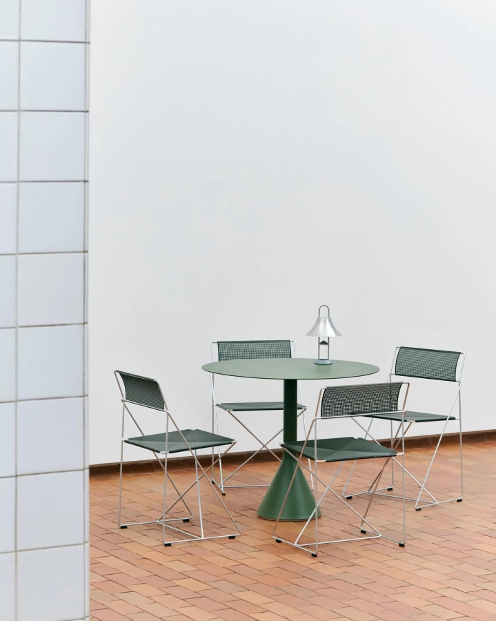 X-Line Chair autumn green powder coated seat back and galvanised base_Palissade Cone Table dia90xH74 olive_Mousqueton Portable brushed stainless steel.jpg