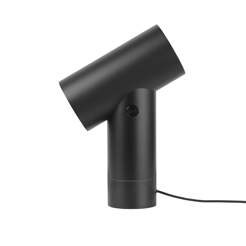 Beam_table-lamp-45-black-side-muuto_5000x5000_3.jpg