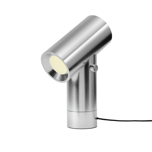 Beam_table-lamp-45-polished-aluminium-muuto_5000x5000_4.png