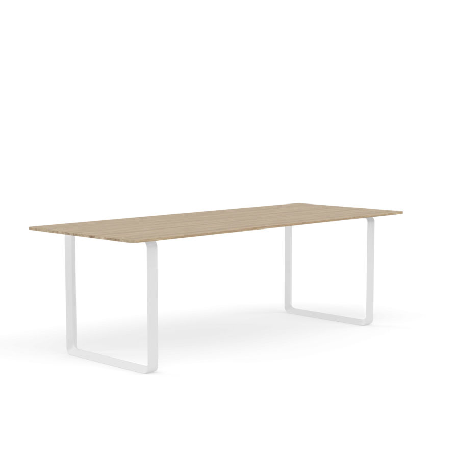 70-70-table-225x88.5-cm-oiled-oak-white-Muuto-4000x4000-rendering-angle_8.png