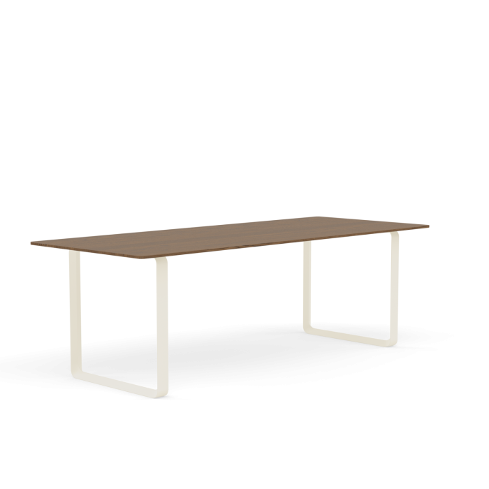70-70-table-225x88.5-cm-oiled-smoked-oak-sand-Muuto-4000x4000-rendering-angle_8.png