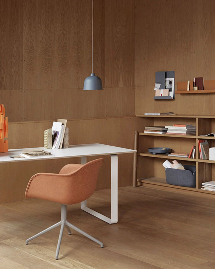 fffffiber-arm-chair-swivel-remix-2-452-7070-table-halves-side-table-grain-folded-restore-platform-tray-muuto-low-res_7.jpg