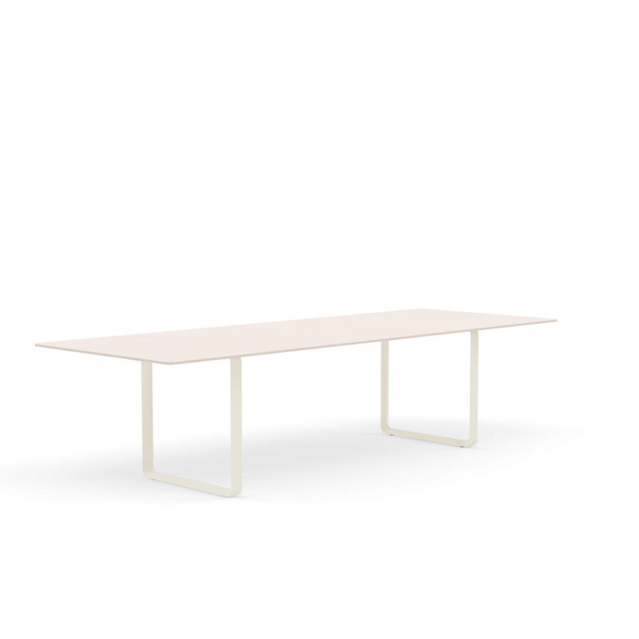 70-70-table-295x116-cm-sand-laminate-sand-Muuto-4000x4000-rendering-angle_8.png