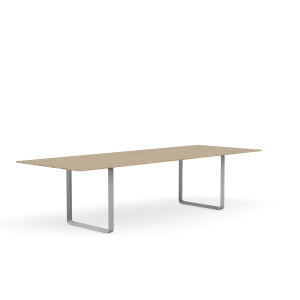 MUUTO stół 70/70 lity dąb / szara podstawa 295x108cm