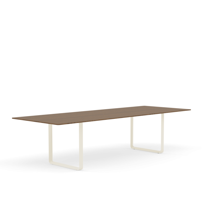70-70-table-295x116-cm-oiled-smoked-oak-sand-Muuto-4000x4000-rendering-angle_8.png