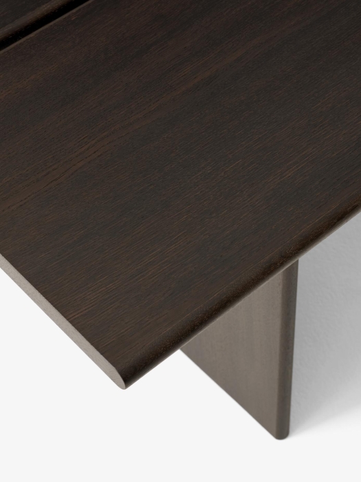 Ita Dining Table OS2_Veneer Dark Stained Oak w. Dark Stained Oak Legs_Angled Front_Detail.jpg