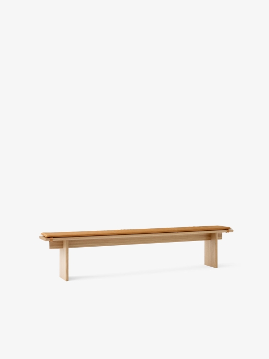 Ita Bench OS6_Veneer Oak w. Oak Legs_Ita Seat Pad Bench OS5_Angled Front2.jpg