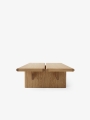 Ita Coffee Table OS3_Veneer Oak w. Oak Legs_Detail.jpg