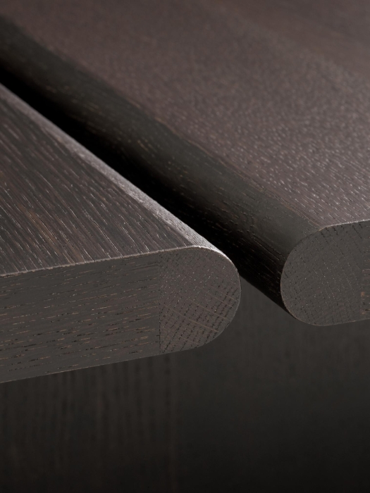 Ita Coffee Table OS4_Veneer Dark Stained Oak w. Dark Stained Oak Legs_Detail.jpg