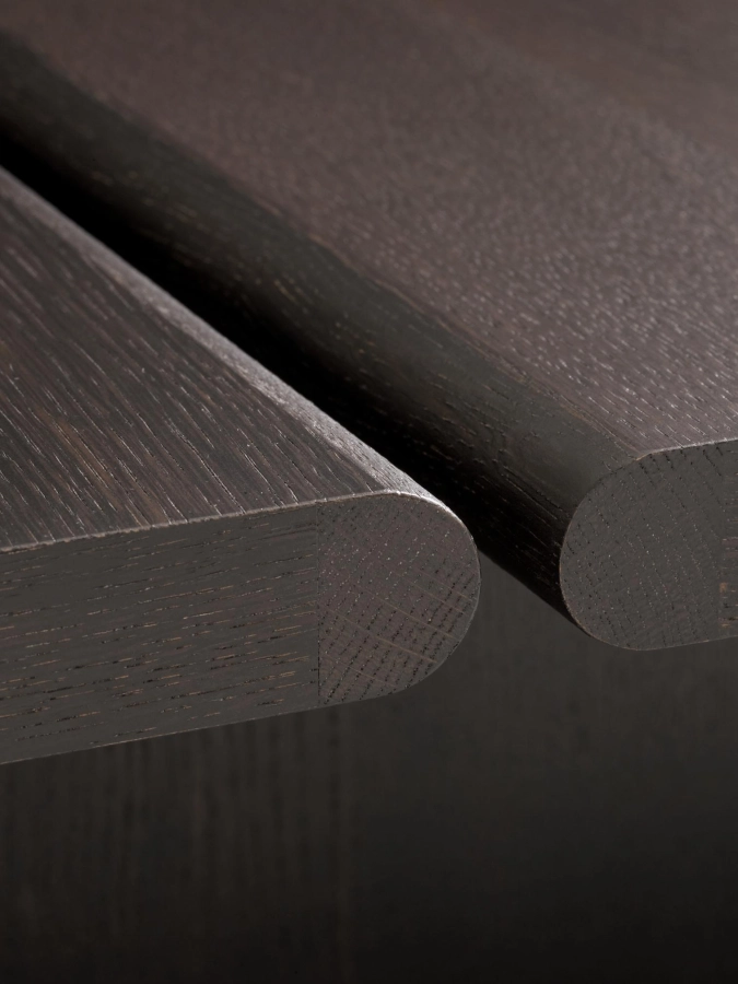 Ita Coffee Table OS4_Veneer Dark Stained Oak w. Dark Stained Oak Legs_Detail.jpg
