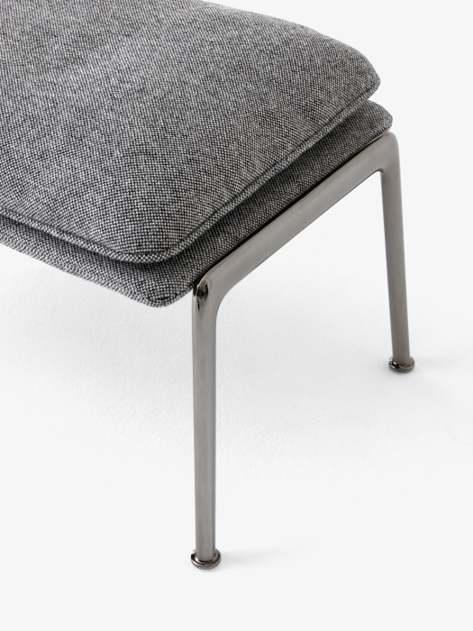 Muno Footstool LN20_Chrome Legs w. Hallingdal 0126_Detail.jpg