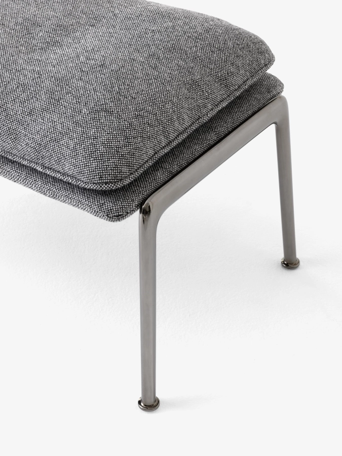 Muno Footstool LN20_Chrome Legs w. Hallingdal 0126_Detail.jpg
