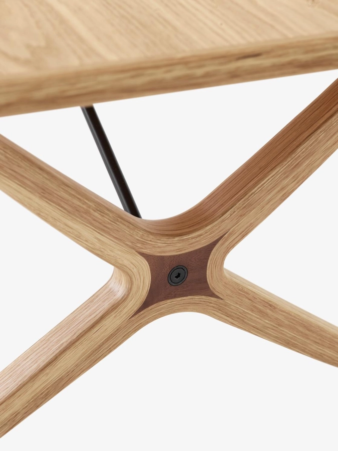X Coffee Table HM13_Oak w. Walnut insert_Detail.jpg