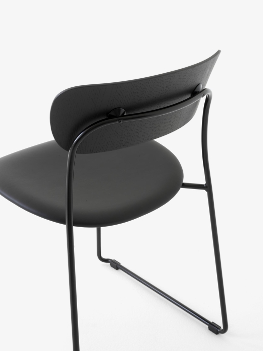 Pavilion Side Chair AV52_Black Sled Frame_Black Lacquered Oak w. Noble Leather Black_Detail.jpg