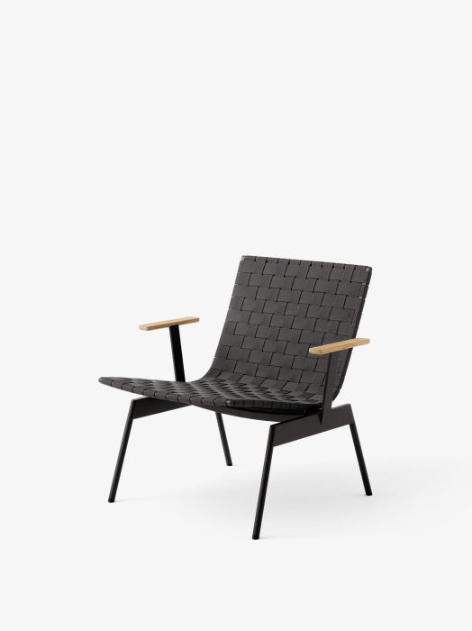 Ville Outdoor Lounge Chair AV45_Warm Black_Angled Front.jpg