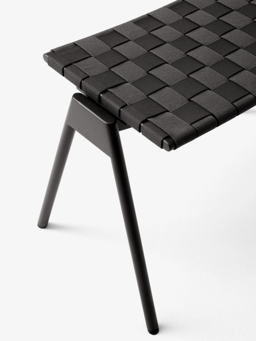 Ville Outdoor Footstool AV46_Warm Black_Detail.jpg