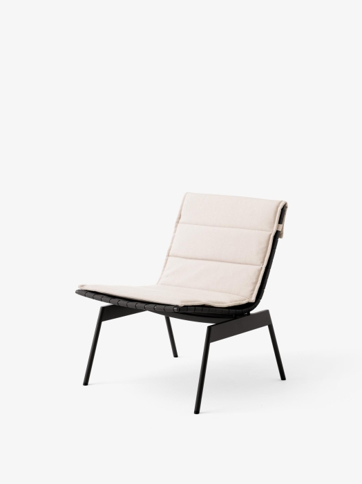 Ville Outdoor Lounge Chair AV44_Warm Black_Ville Cushion AV44 & AV45_Heritage Papyrus_Angled Front.jpg