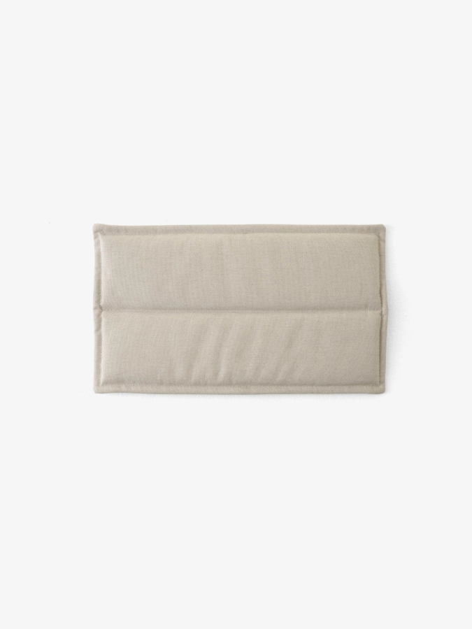 Ville Seat Pad AV46_Heritage Papyrus_Up.jpg