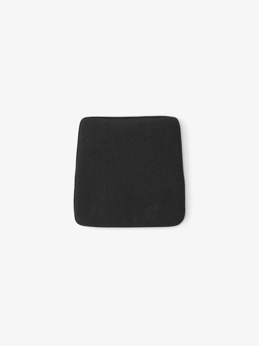 RFH Terrace Seat Pad RD4_Heritage Charcoal_Up.jpg