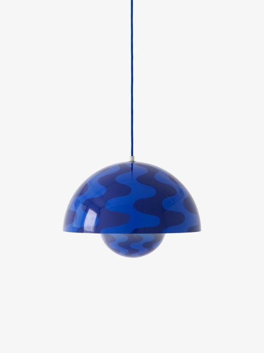 Flowerpot VP7_Cobalt Blue & Twilight Blue Pattern_ Front_On.jpg