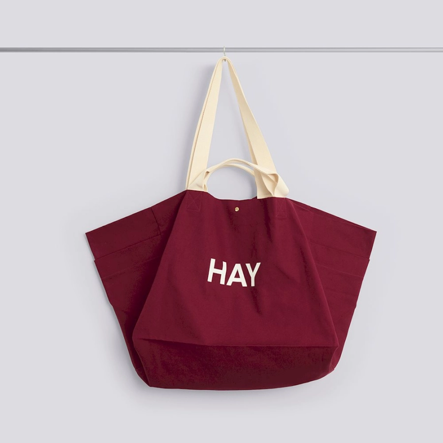 ae374-a603-af61_variant_weekend-bag-l-organic-burgundy_gb_1220x1220.jpg