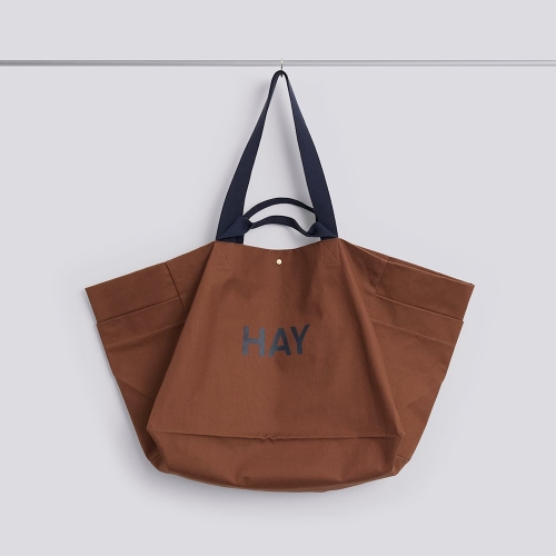 ae374-a603-af54_variant_weekend-bag-l-organic-milk-chocolate_gb_1220x1220.jpg