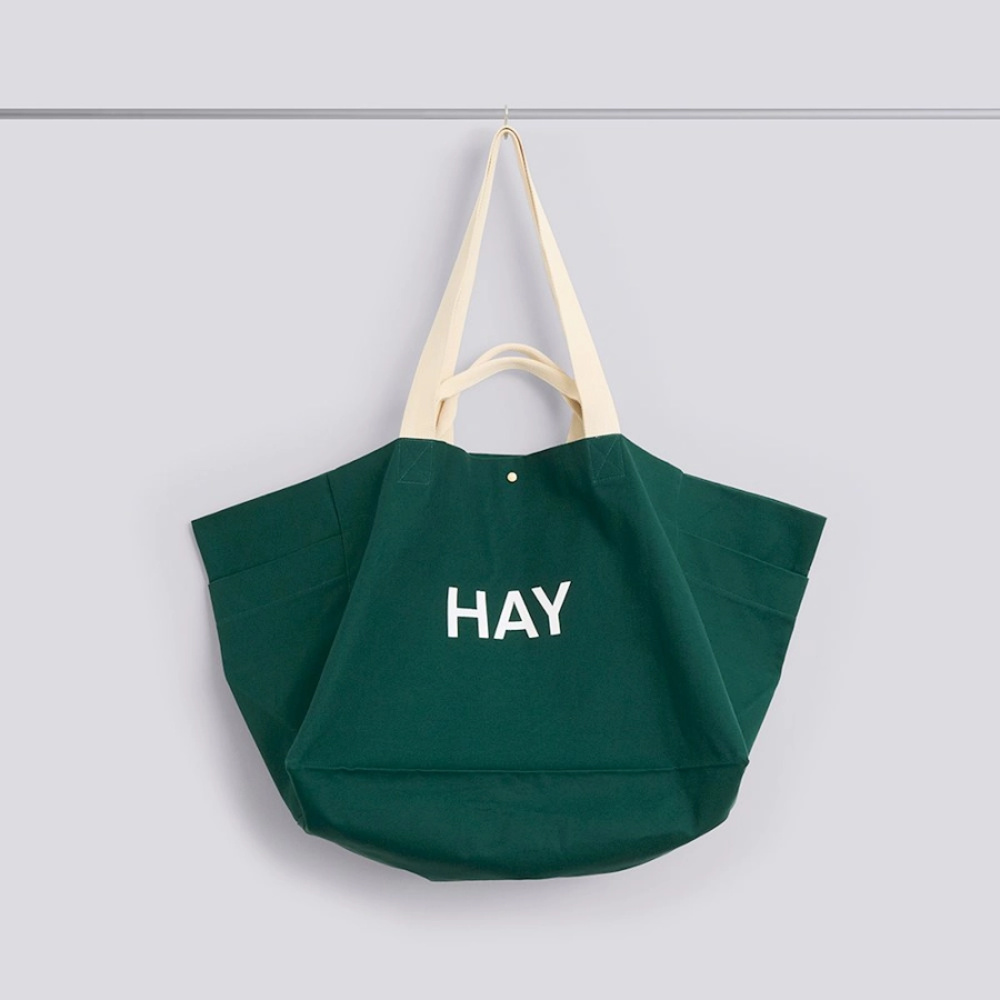 ae374-a603-ae77_variant_weekend-bag-l-organic-dark-green_gb_1220x1220.jpg