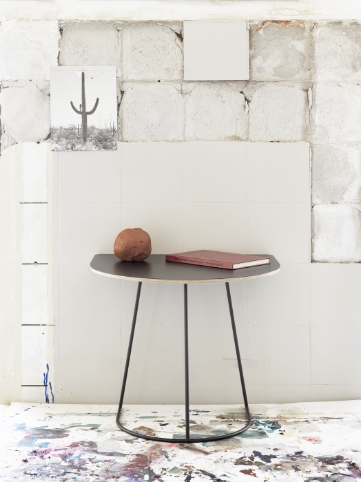 Airy half size Coffee Table_7.jpg