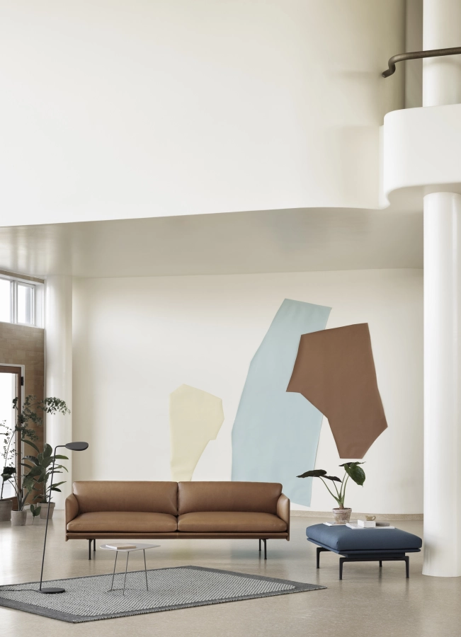 Outline-Refine-3-seater-pouf-pebble-airy-half-leaf-floor-muuto-org_7.jpg