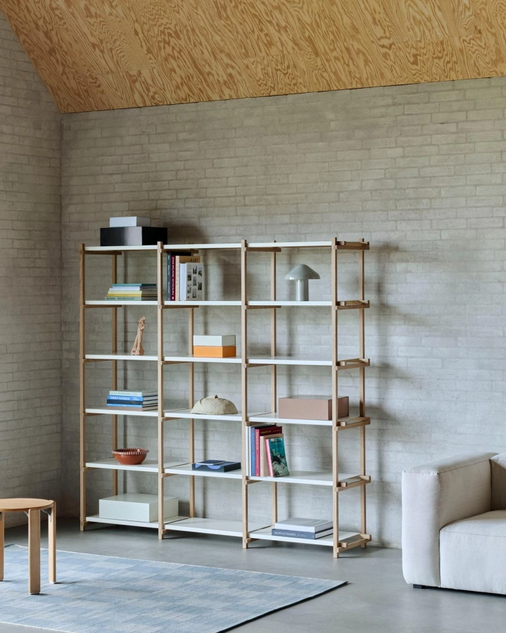 Woody Shelving High 2.0 almond white shelves soaped oak frame_Rey Stool golden_Check Rug light blue.jpg