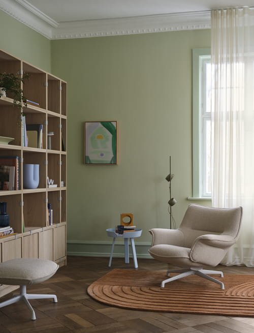 doze-lounge-chair-low-back-ottoman-swivel-hearth-7-grey-stacked-bookcase-1-oak-relevo-burnt-orange-post-brown-green-muuto-org_3.jpg