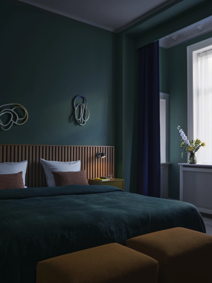 echo-acca-361-tip-wall-black-stacked-brown-green-mingle-copper-brown-light-blue-muuto-org_7.jpg