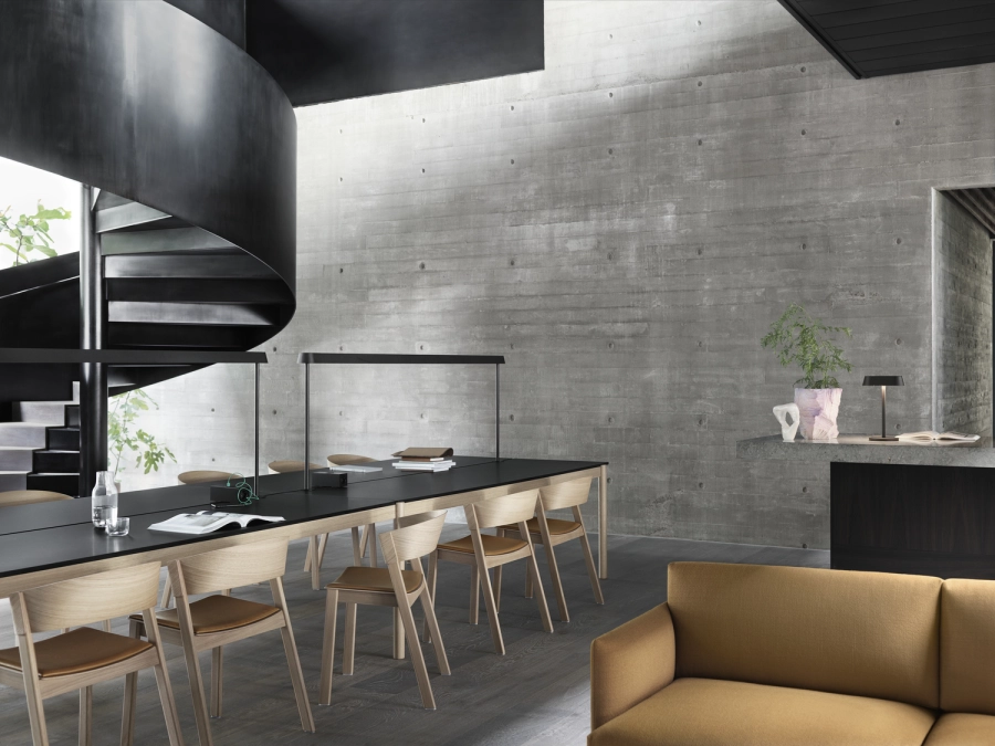 Linear-system-table-config-2-black-mounted-lamps-table-lamp-cover-side-chair-oak-cognac-leather-outline-studio-sofa-Vidar-472-muuto-org_7.jpg