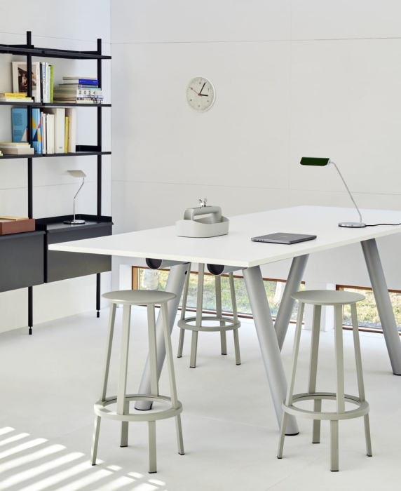 Boa High Table L280xW110xH95 white laminate metallic grey powder coated frame_Revolver Bar Stool High sky grey 01.jpg