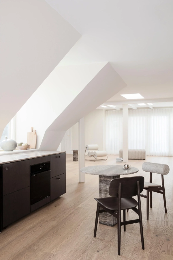 2404_M_NY11-Chair_Soho-Dining-Table_Totem-Chair_Fave-Chair_Studio-Bench_Soho-Side-Table_NORR11.webp