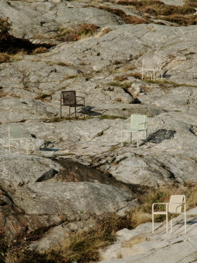 FermLiving_SS25_DappleChairWithArms_1104270655_1104270684_1104270685_DappleChair_1104270654_1104270683.jpg