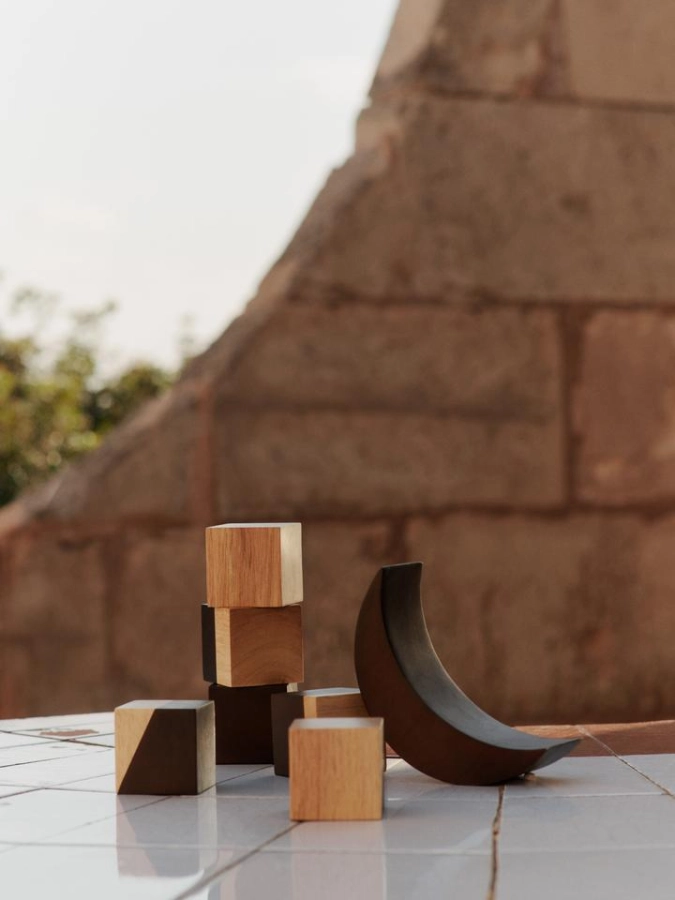 FermLiving_SS25_PhaseBuildingBlocks_NaturalDarkstained_1104271084.jpg