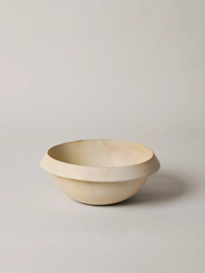 FermLiving_SS25_PackshotsWithBackground_ErenaServingBowl_Ø32_Cream_1104270740.jpg