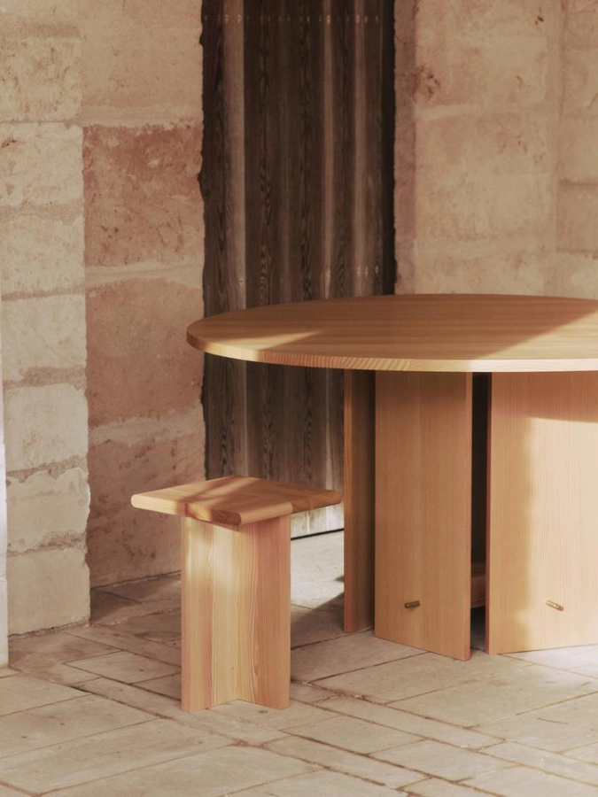 FermLiving_SS25_SalaPiece_DouglasFir_1104271165_AukkoDiningTable_140_DouglasFir_1104271164.jpg