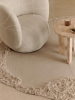FermLiving_SS25_NorteOutdoorRug_Natural_1104270893_RicoLoungeChair_Utzon-CanLis_SandOff-white_1104270751_1104271707.jpg